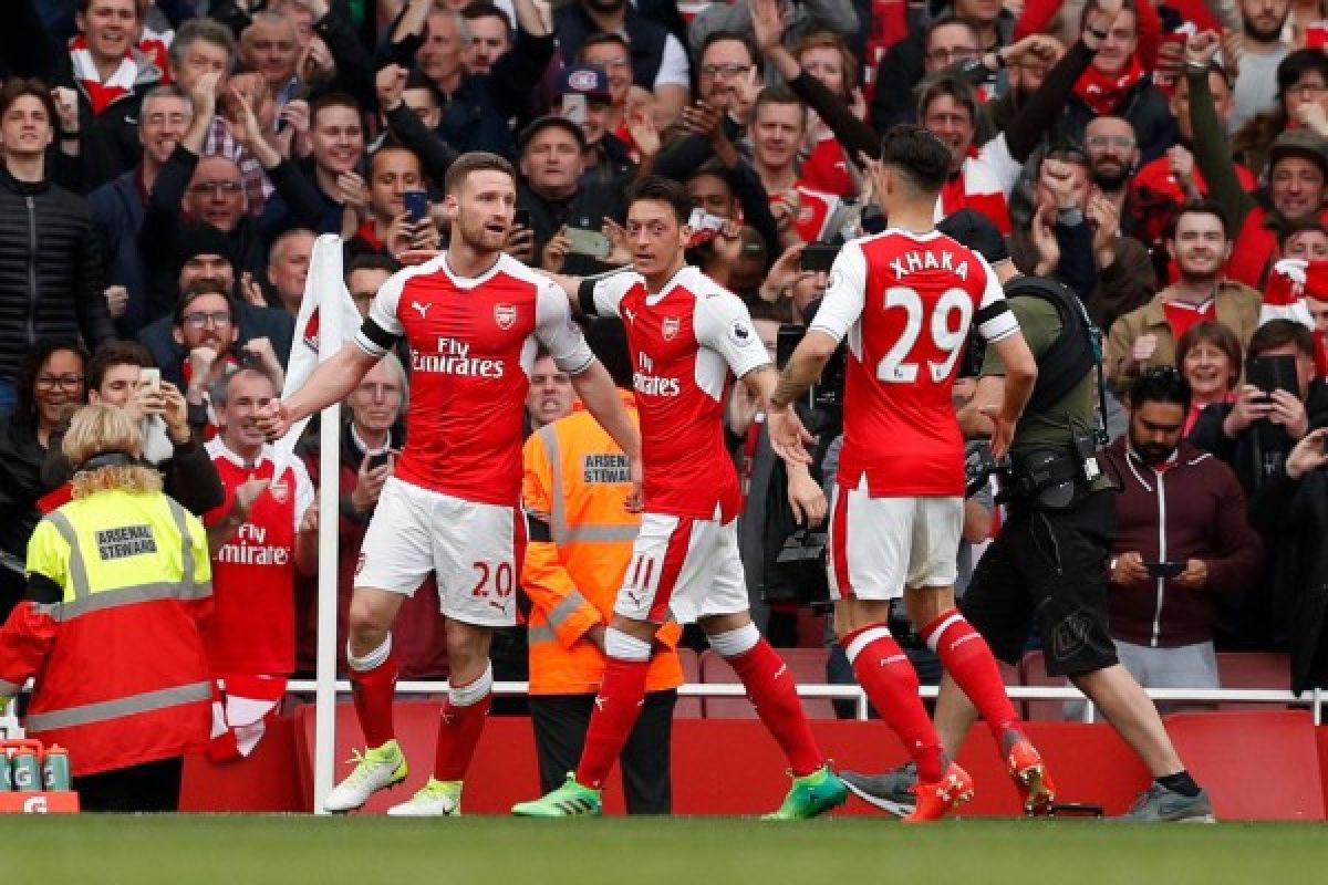 Gol Shkodran Mustafi antar Arsenal imbangi City 2-2