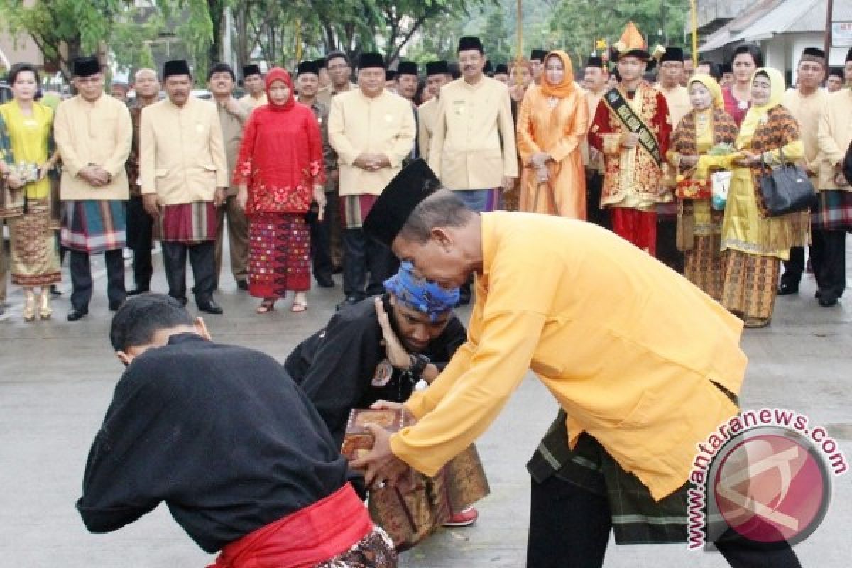 Tengku Erry Disambut Galombang Duo Baleh