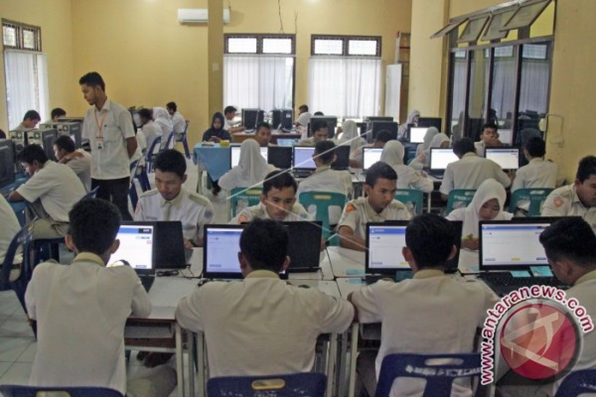 281 siswa Aceh Barat ikuti UNBK