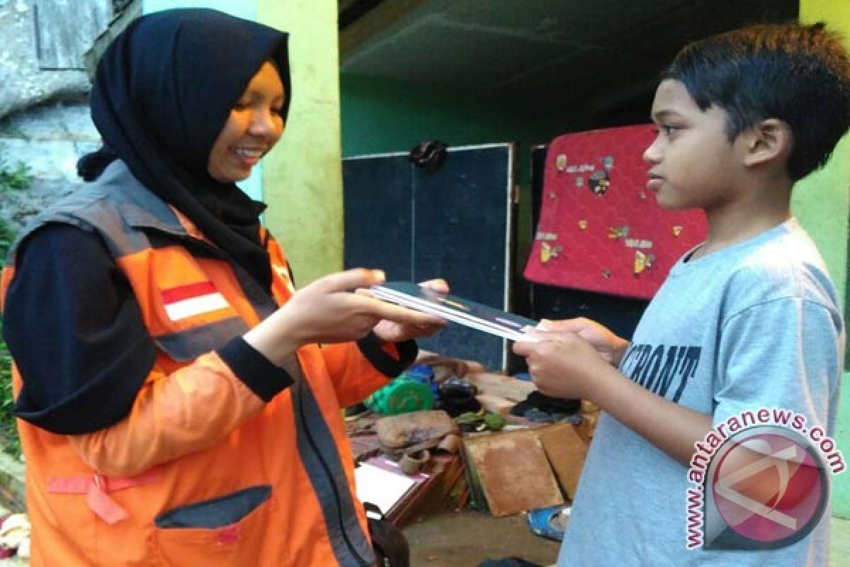 Relawan Nusantara Bantu Anak Di Pelosok Sukabumi