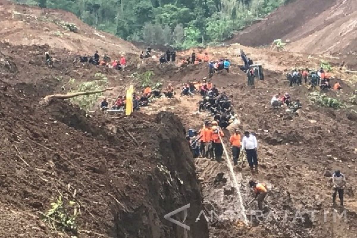 Petugas Hentikan Sementara Pencarian Korban Hari Kelima