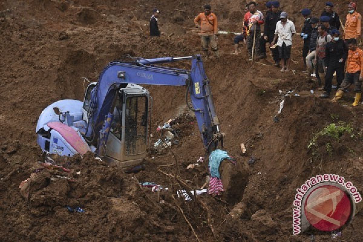 Tim SAR Gabungan Temukan lagi Tiga Jenasah, Posko Identifikasi Korban Dipindahkan