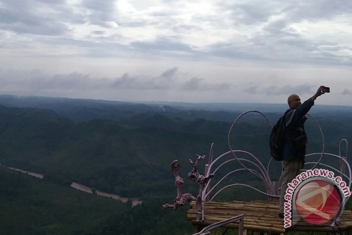 Pemkab Gunung Kidul targetkan 3,5 juta wisatawan
