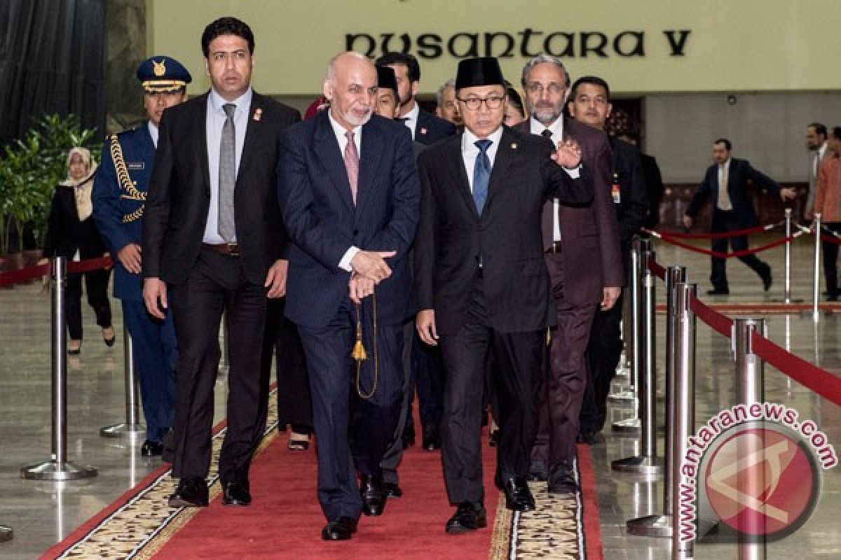 Assembly speaker highlights implementation of Indonesia`s democracy to Afghan President