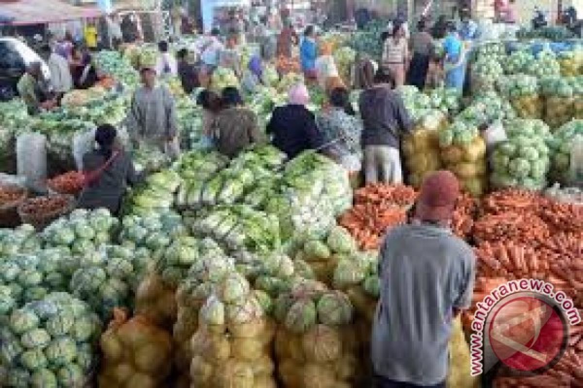 Hujan berdampak pada harga sayuran di pasar