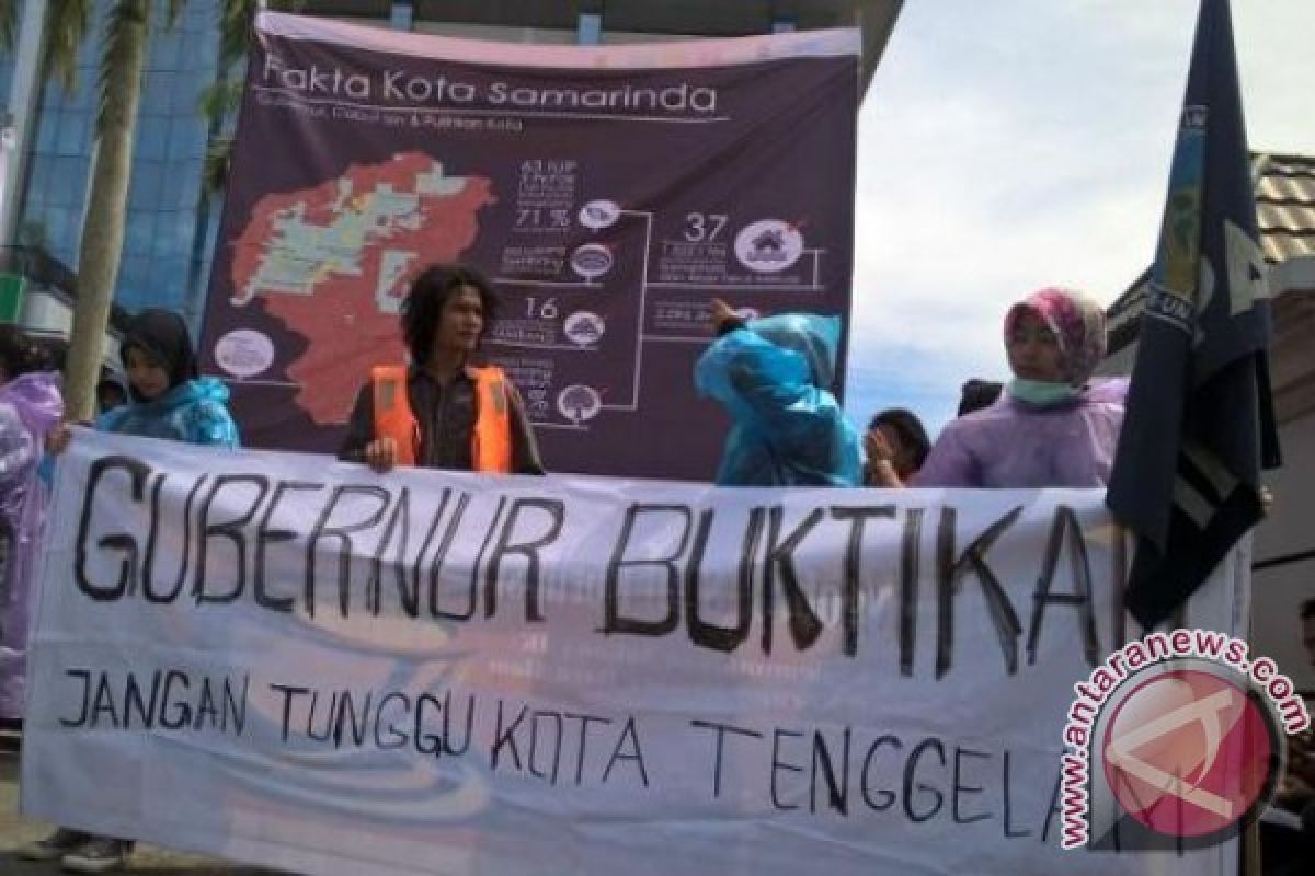 Forum Satu Bumi Demo Terkait Banjir Samarinda