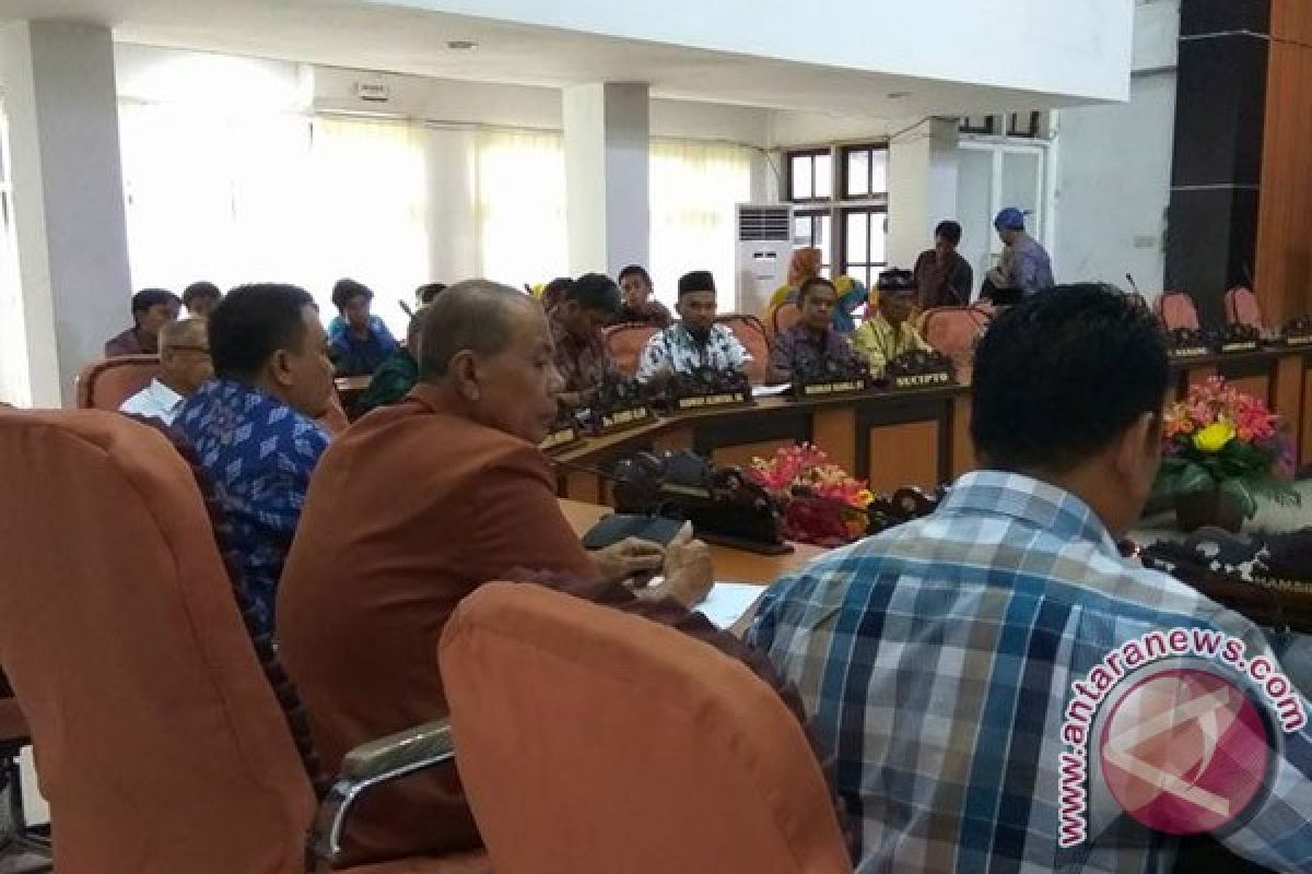 DPRD Palu Dorong Pengadaan Kendaraan Dinas OPD