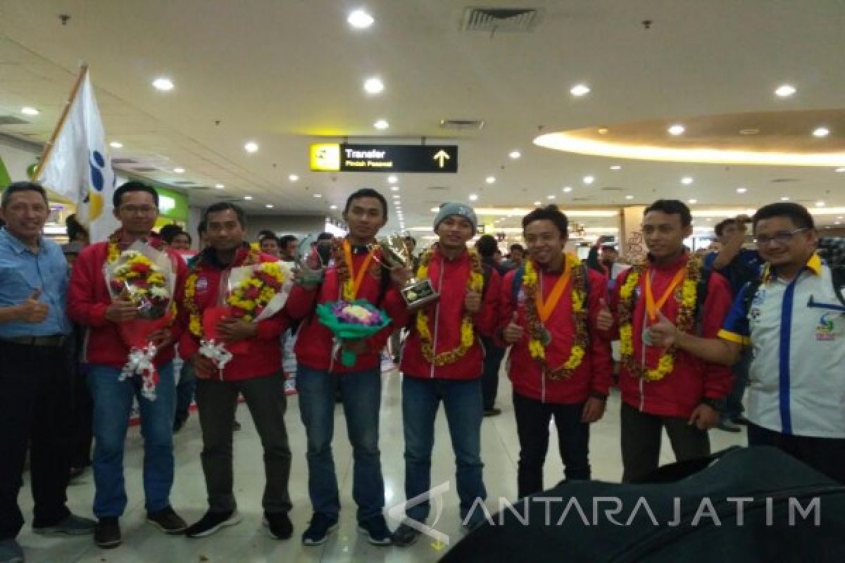 Indonesia Juara Umum Kompetisi Robot Internasional