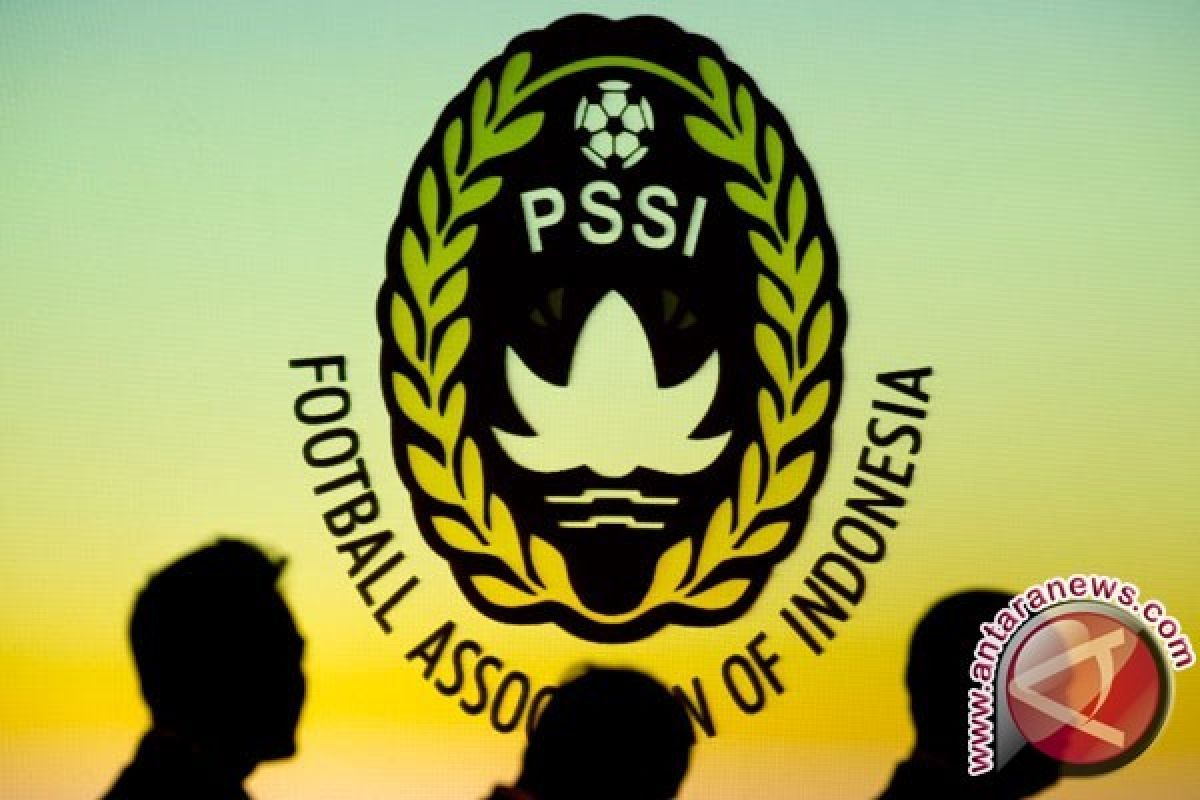 AFC Offers Refresher Course to 100 PSSI Referees
