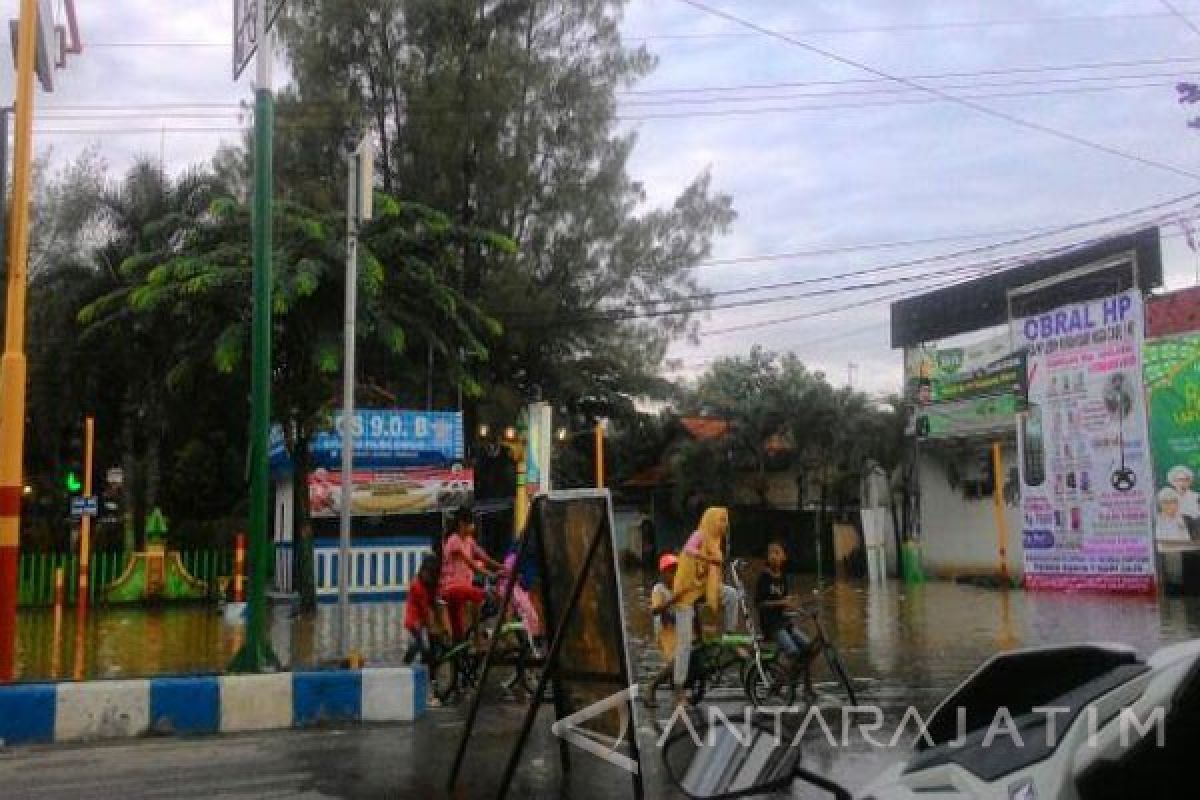 Tujuh Sekolah di Sampang Terdampak Banjir