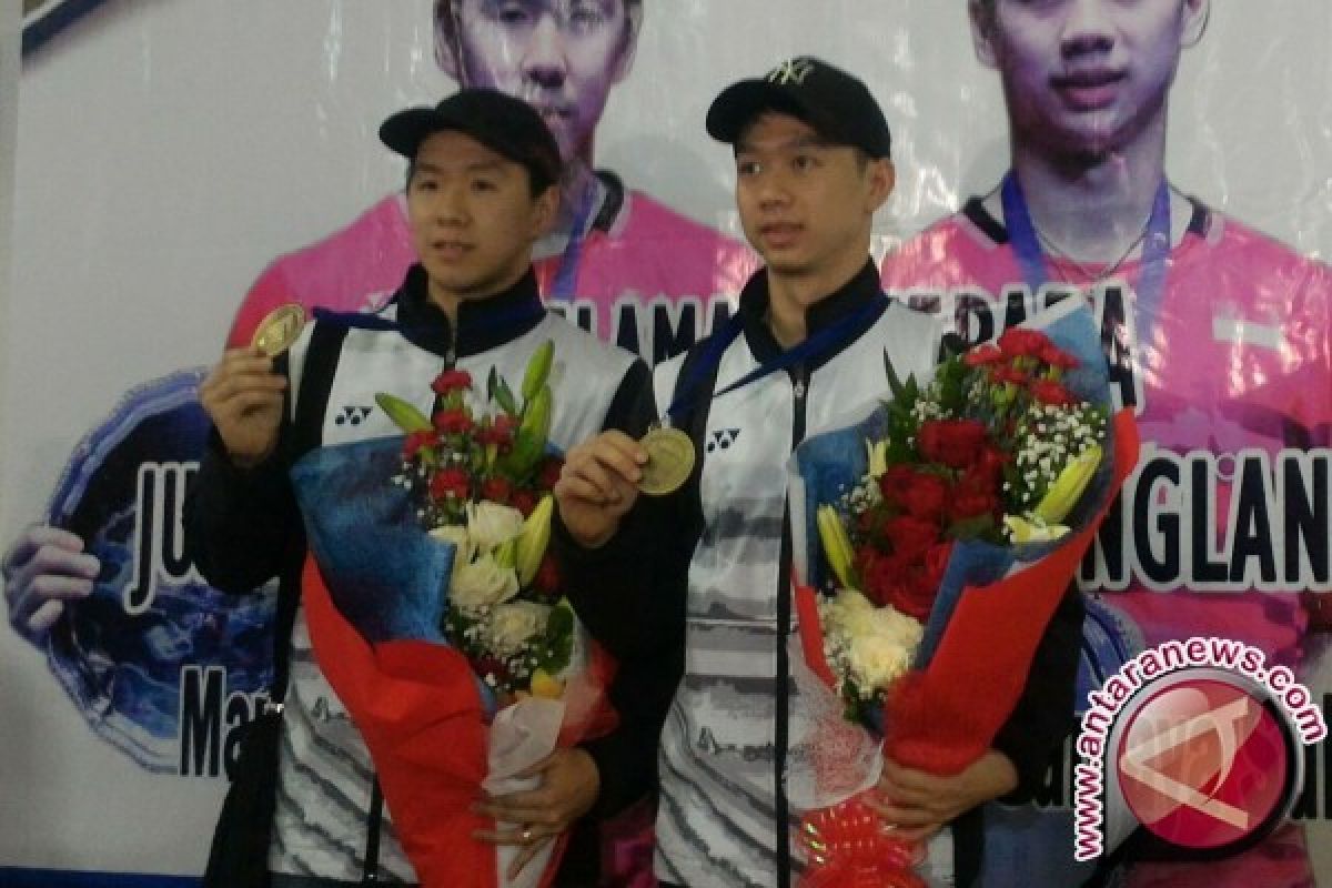 Marcus/Kevin Raih Hatrik Usai Juara Malaysia Terbuka