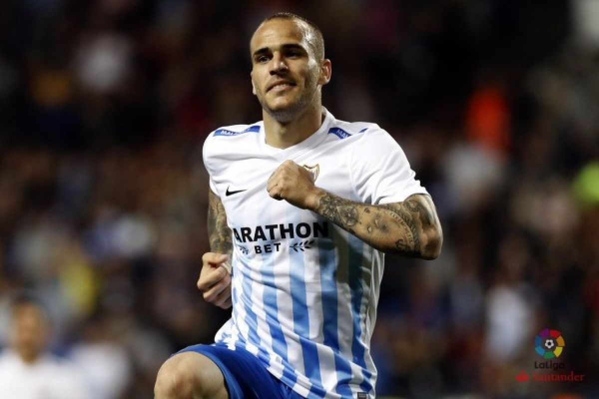 Everton rekrut Sandro dari Malaga