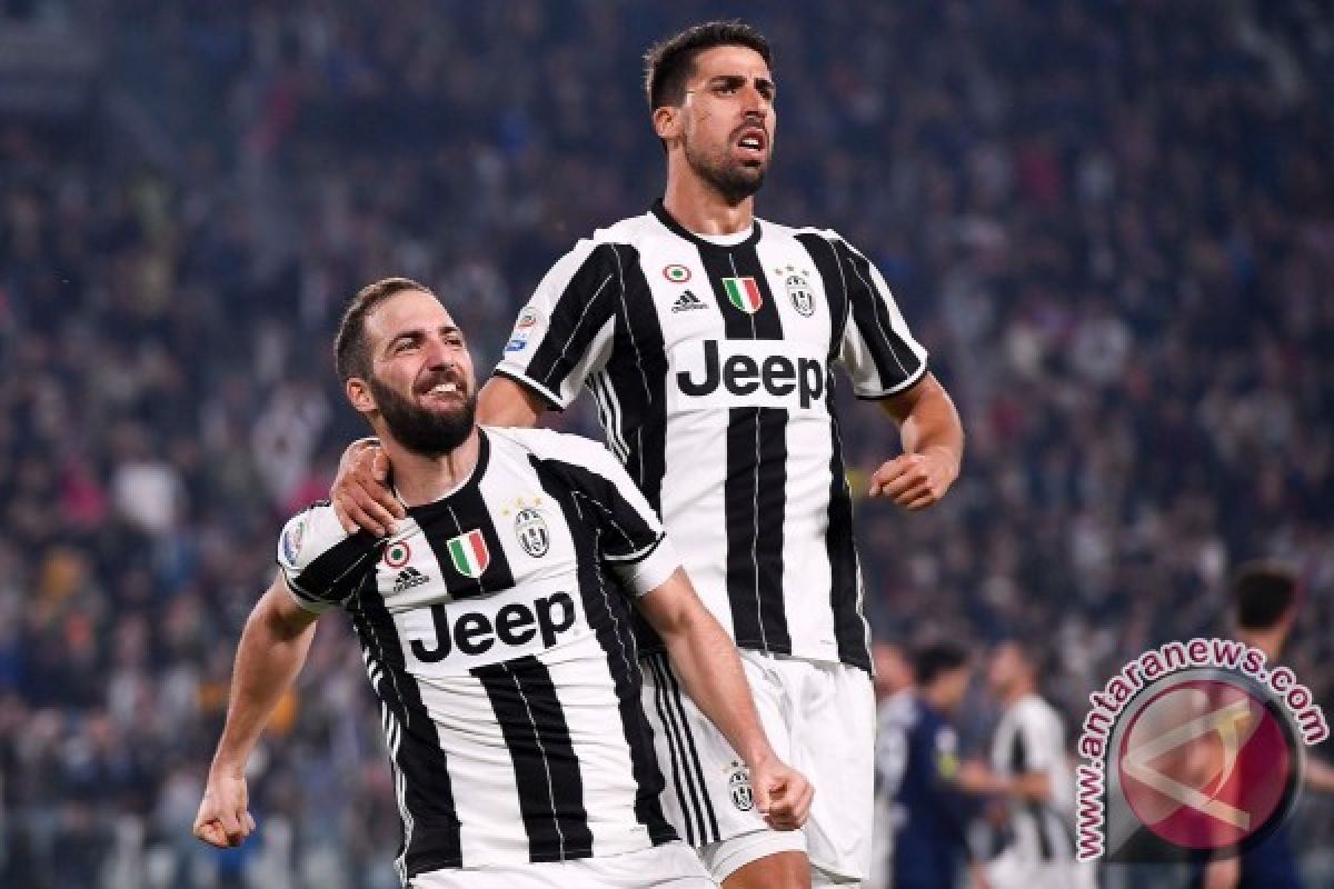 Juve menang secara dramatis 3-2 di kandang Inter