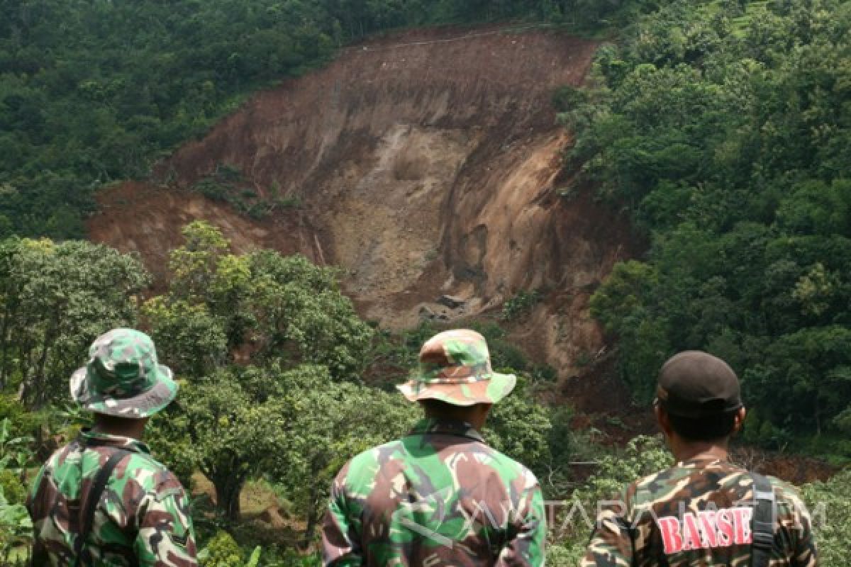 118 KK di Ngetos-Nganjuk Terancam Terkena Dampak Longsor      