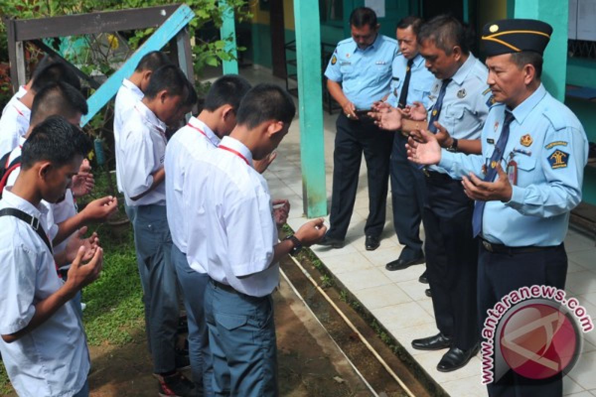 Anak Narapidana ikut UNBK  di sekolah induk