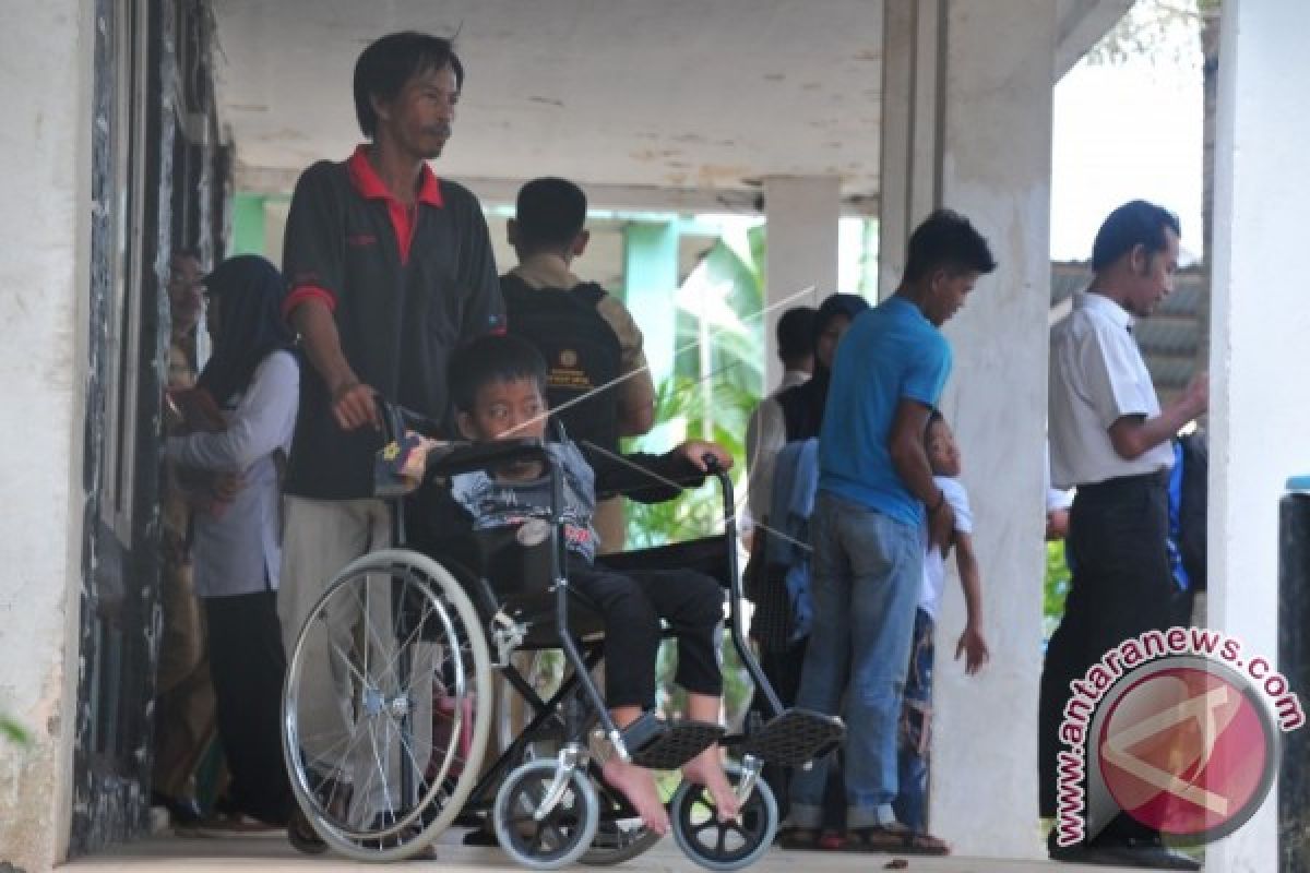 Pemkab Bantu Penyandang Disabilitas Yatim dan Lansia