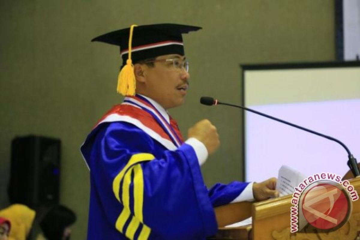 Bupati Cirebon raih gelar doktor ilmu pemerintahan