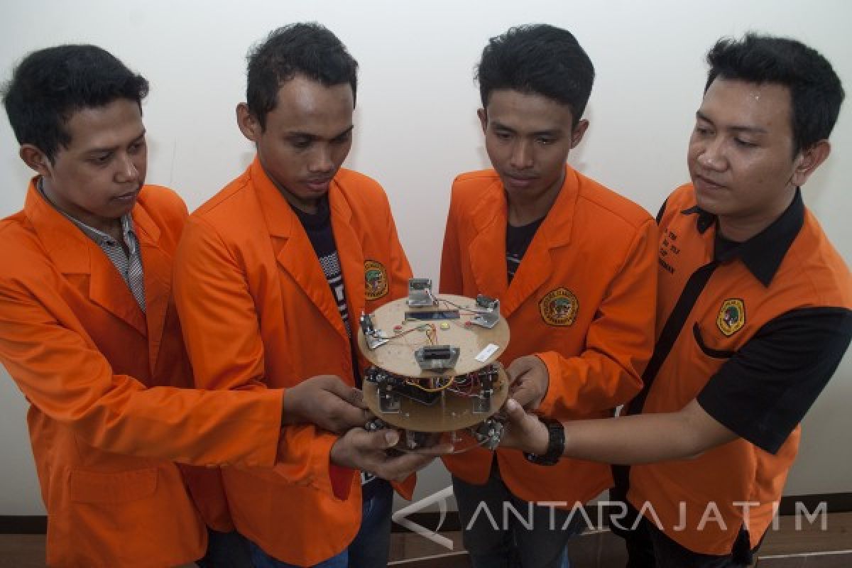 Politeknik Untag Juara 2 Kompetisi Robot Nasional 