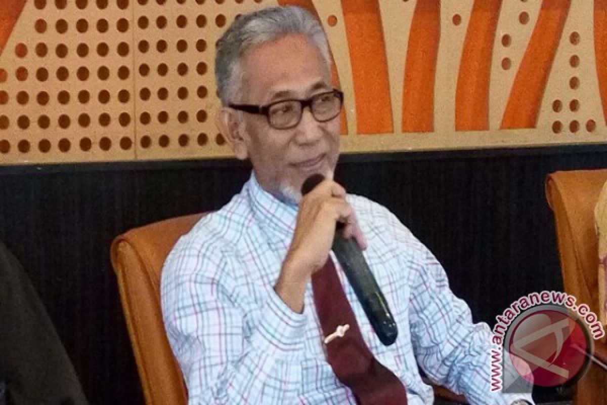 Karman Karim, 'Raja Mall' Bermodal Meterai Rp6.000