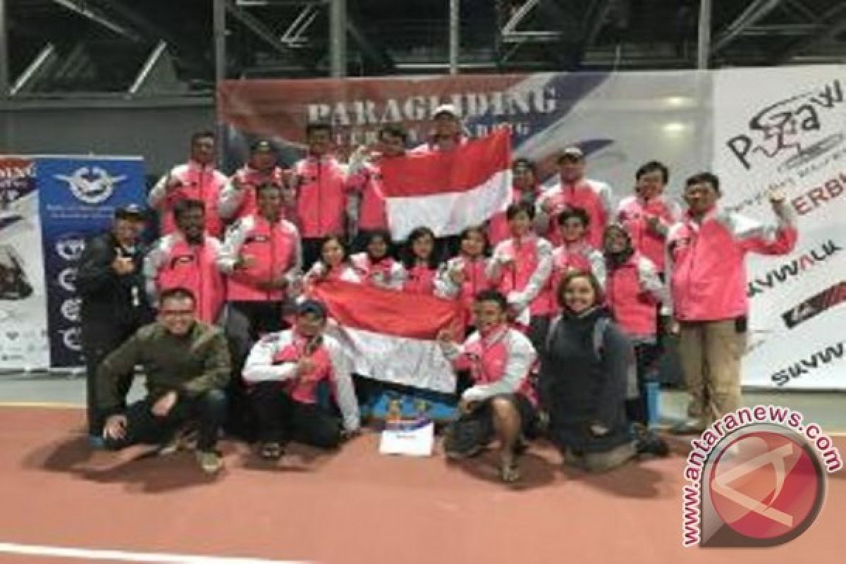 Tim Paralayang Indonesia Berjaya di Serbia