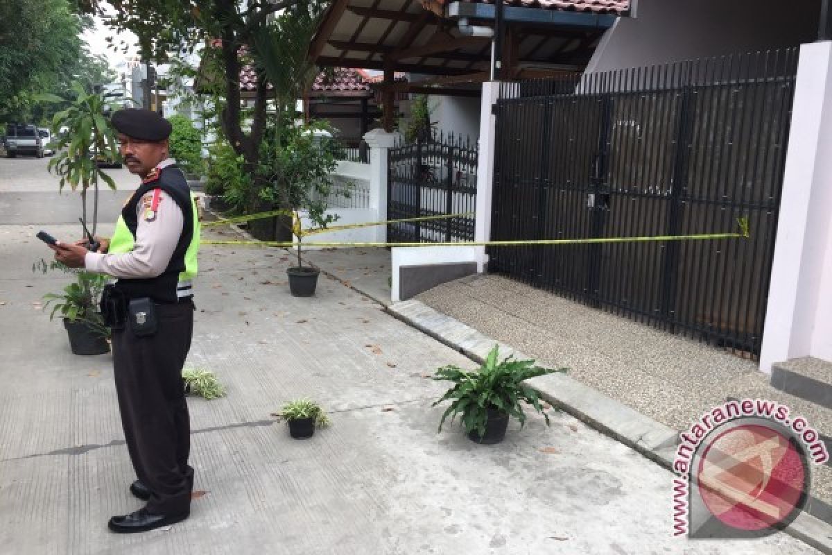 Busro: Presiden Harus Turun Tangan Bentuk Tim Gabungan Buru Pelaku Penyiraman Novel