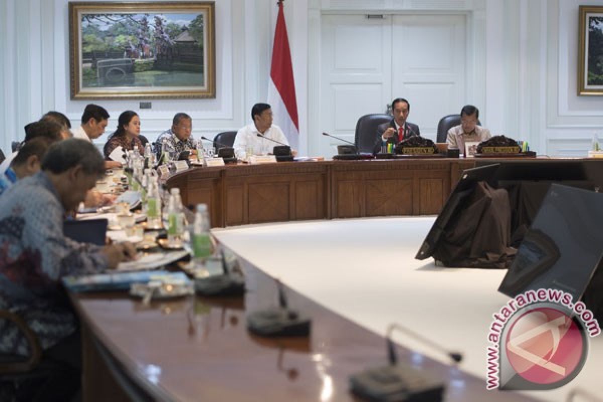 Presiden Jokowi: program infrastruktur prioritas nasional selesai 2017-2018