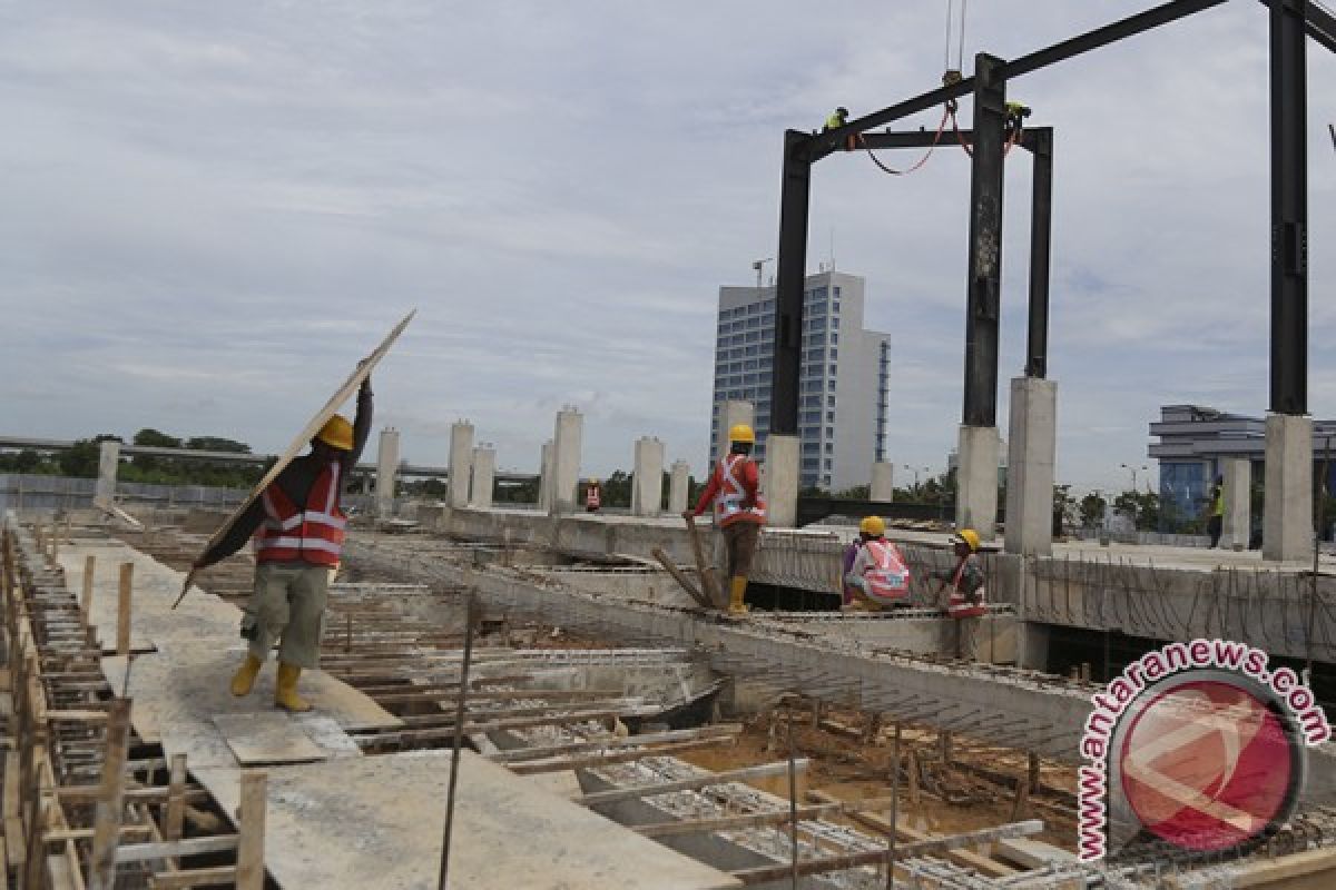 Proses pembangunan RSUD Baturaja jalur kendaraan dialihkan