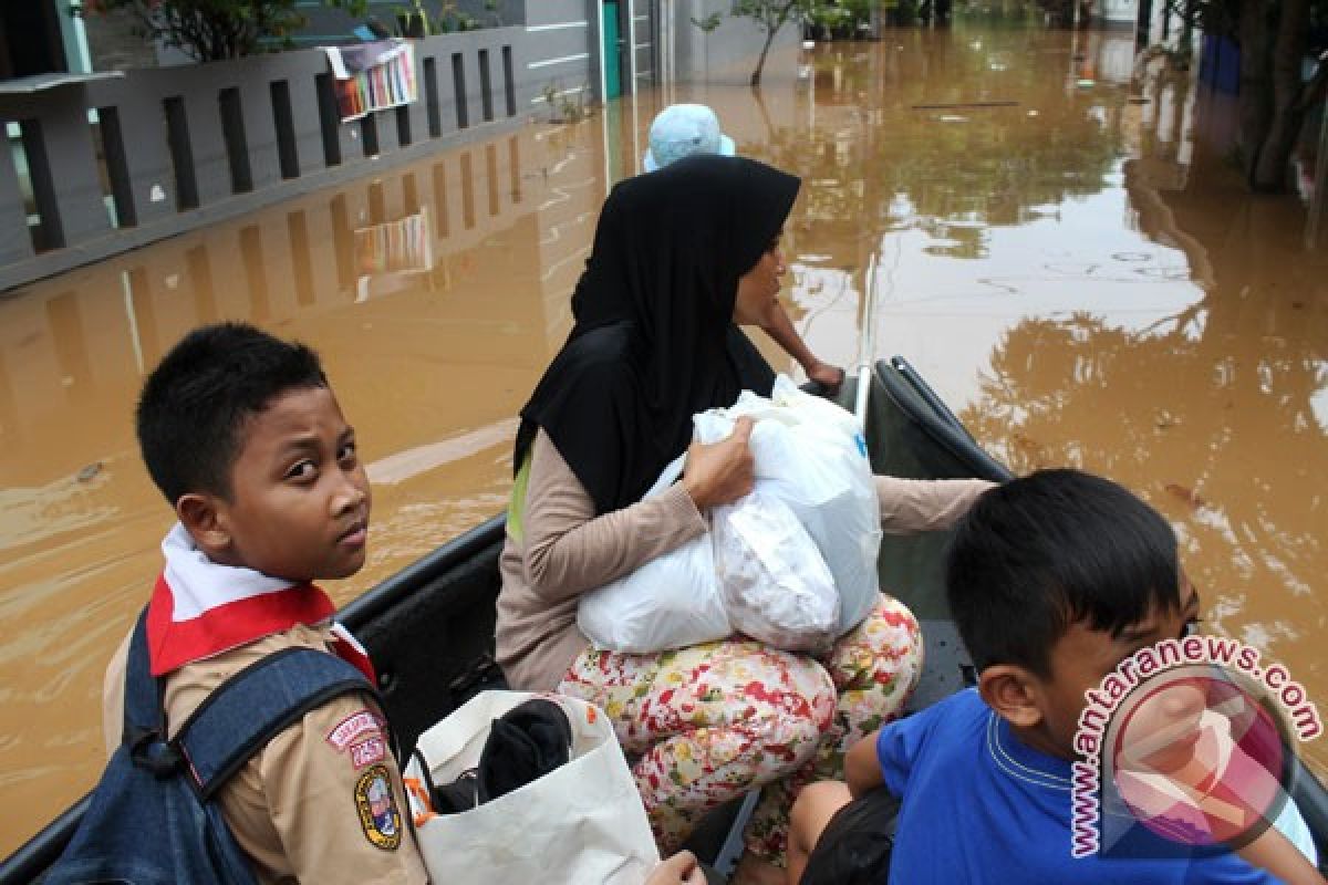 Bekasi rampungkan 80 persen proyek pengentasan banjir