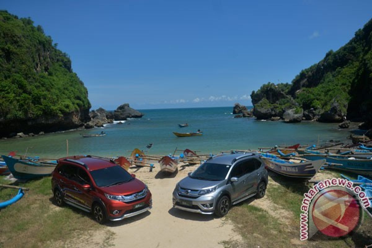 Puluhan ribu wisatawan kunjungi objek di Gunung Kidul