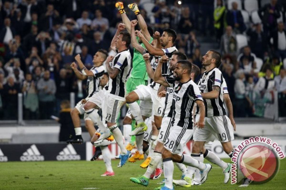 Juventus habisi Barcelona 3-0, Dybala cetak dua gol