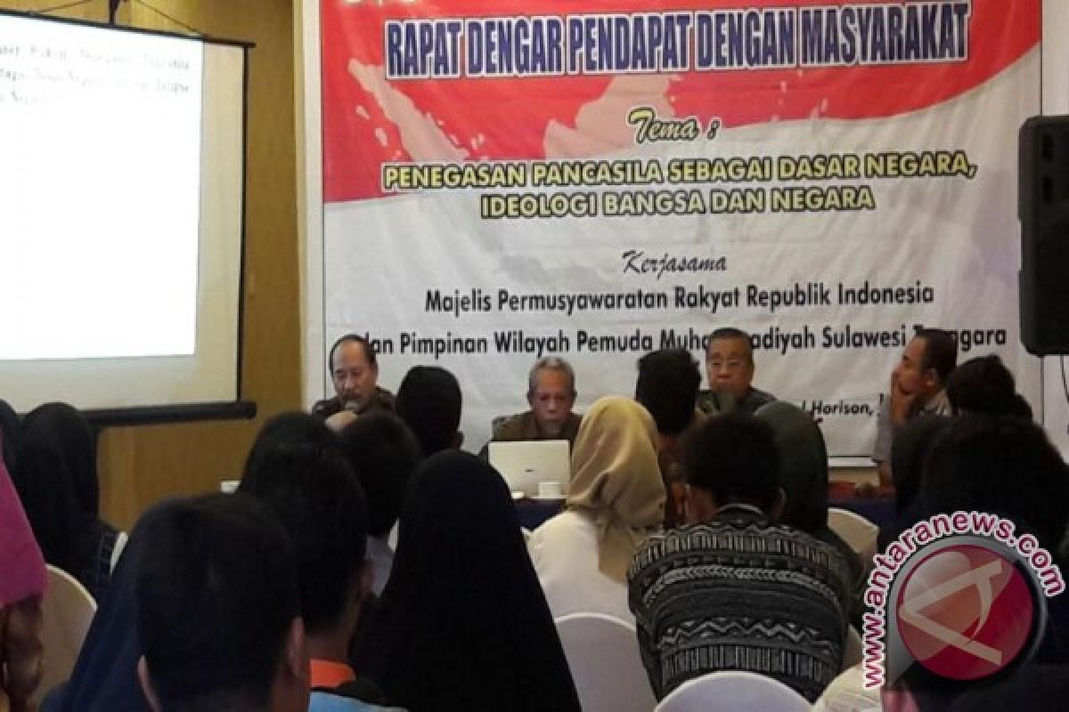 Anggota DPD Perkenalkan Pancasila Kepada Mahasiswa UMK