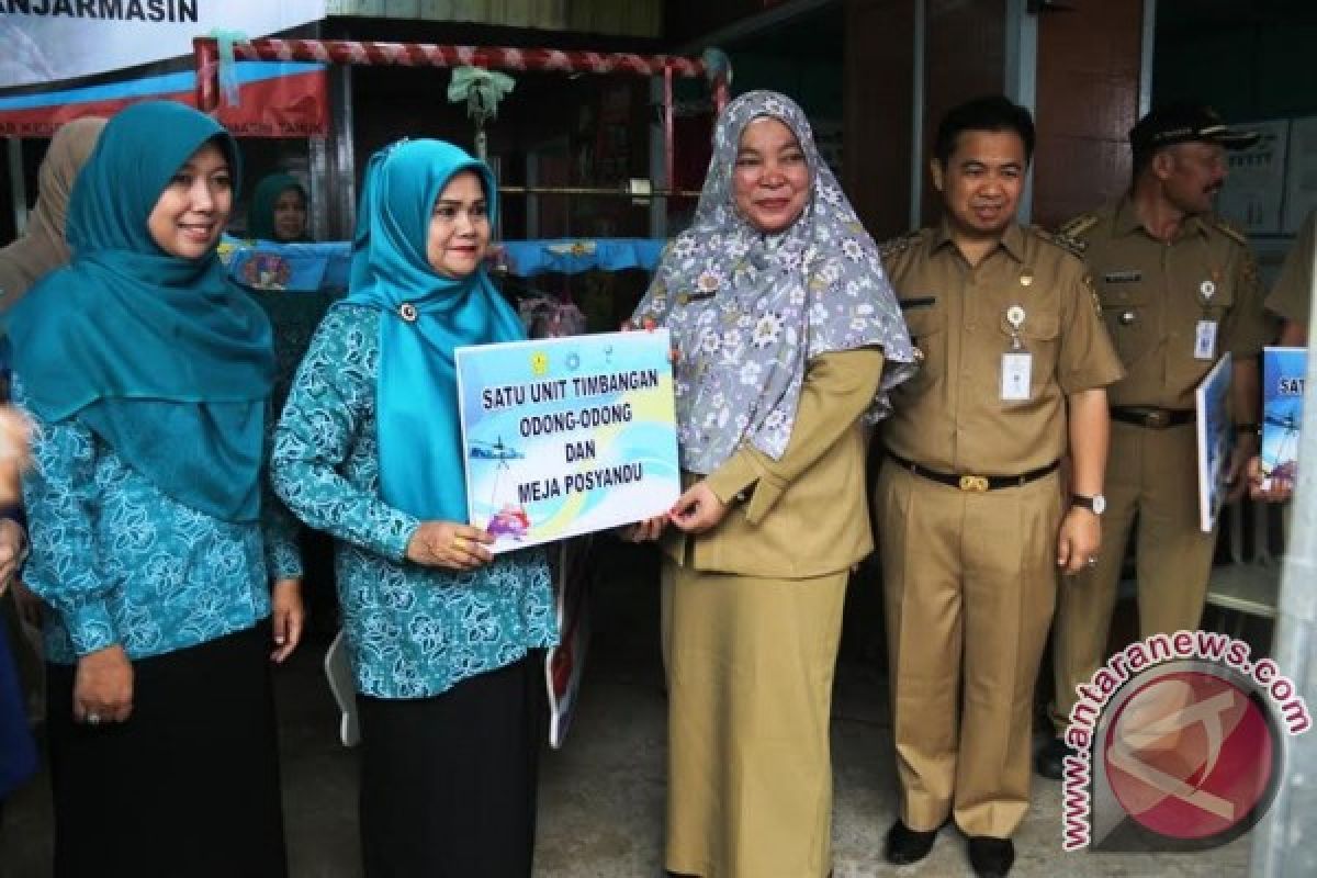 Bantuan Timbangan Odong-Odong untuk Posyandu