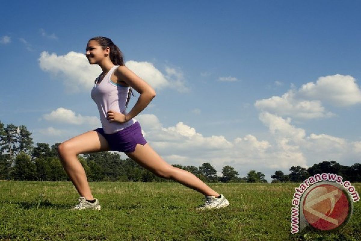 Macam-macam gerakan yoga untuk pekerja kantoran