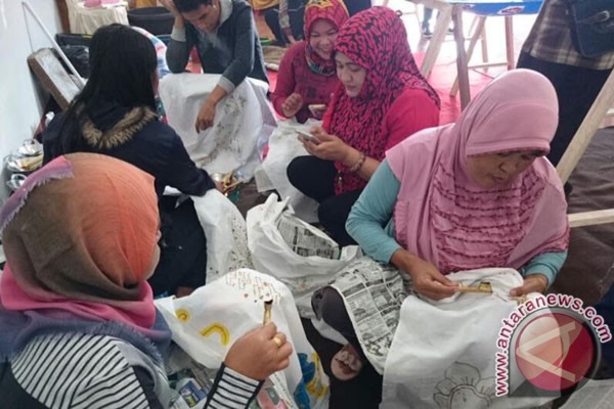 Pengrajin batik Kaganga butuh bantuan modal usaha