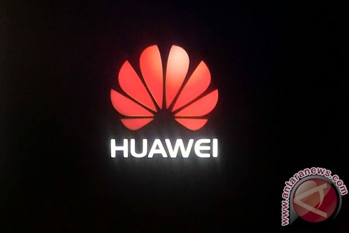 Bos Huawei sebut smartphone layar lipat dapat gantikan komputer
