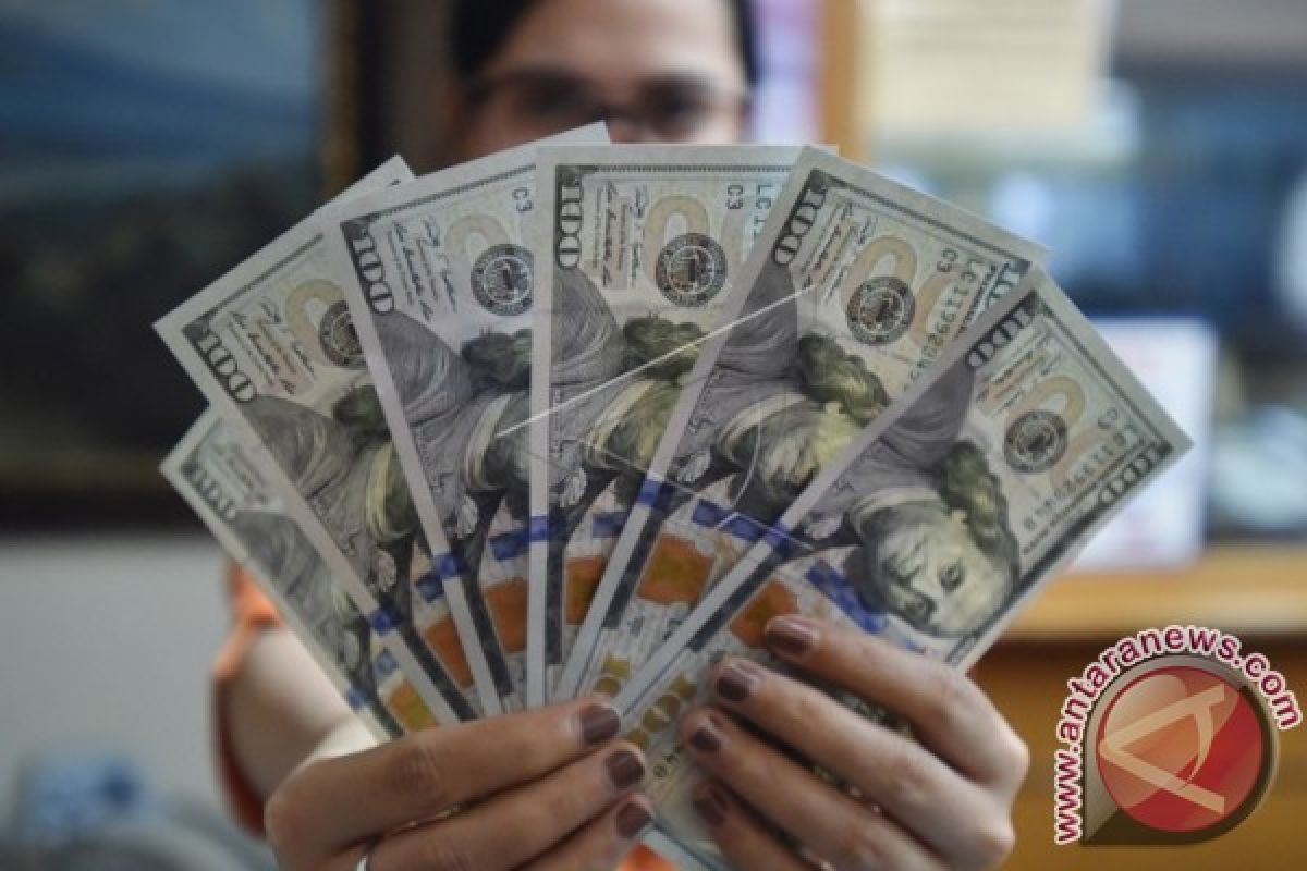 Dolar AS di Tingkat Terendah Lima Bulan terhadap Yen