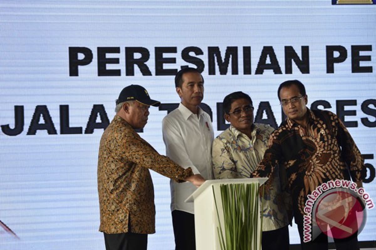 Presiden Jokowi resmikan pengoperasian jalan tol akses Priok