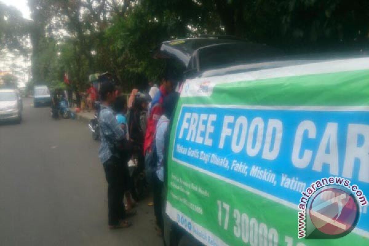 `Free Food Car` Makan Siang Gratis Dhuafa