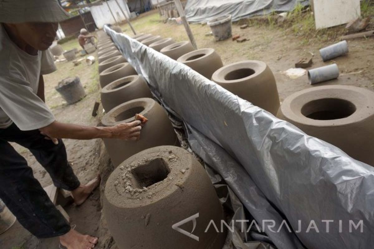 Kerajinan Tungku Tradisional Diminati Warga Pinggiran Trenggalek