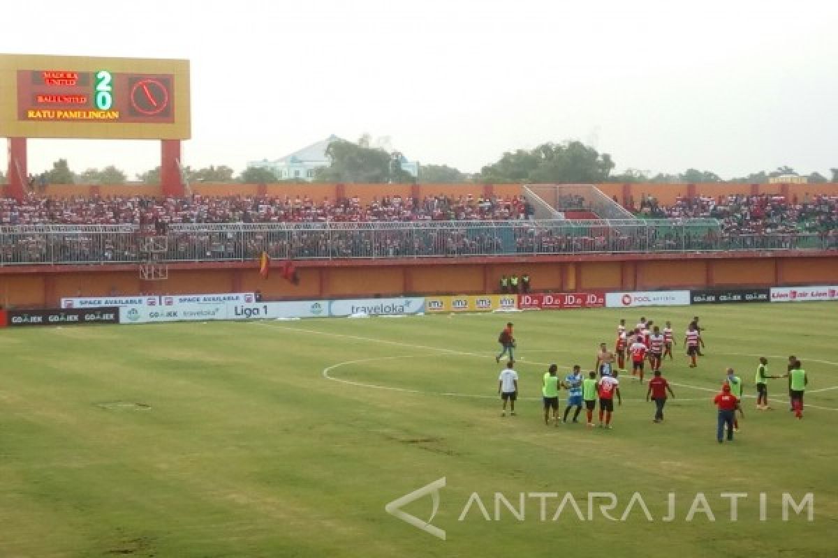 Madura United Kalahkan Bali United di Stadion Pamelingan (Video)