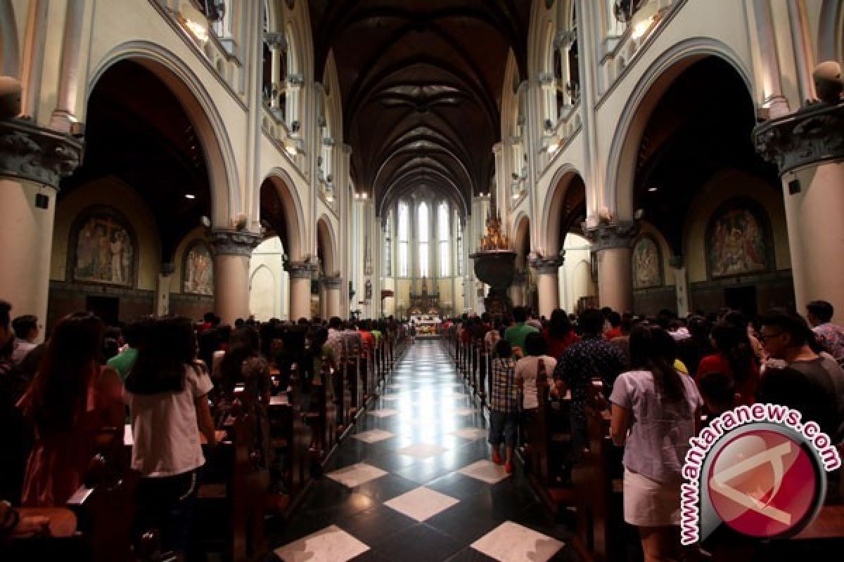 Gereja Katedral ajak jemaat hargai kebhinekaan