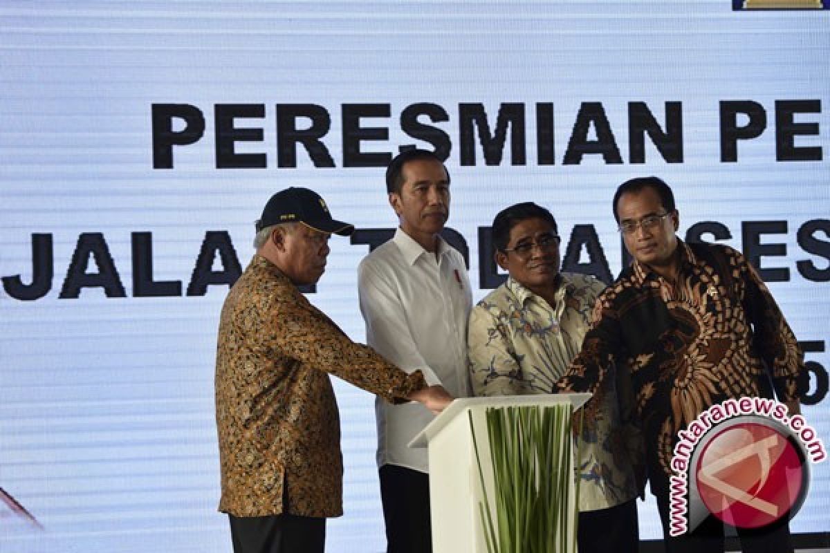 Presiden Jokowi resmikan pengoperasian jalan tol akses Priok