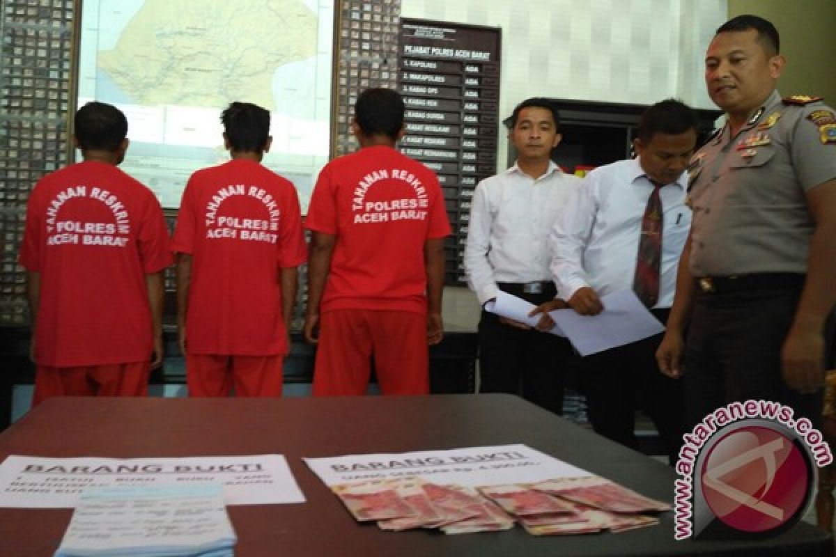 Perangkat desa ditangkap Saber Pungli Aceh Barat
