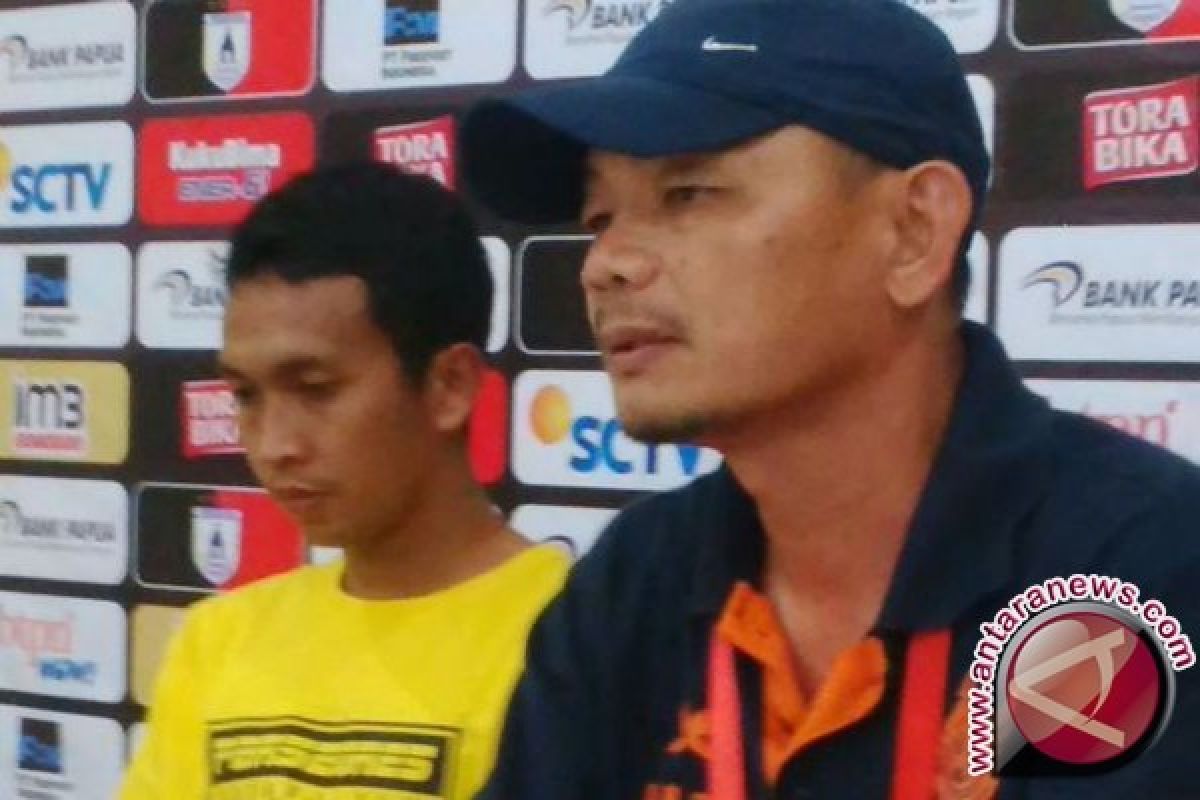 Persipura tunjuk Lestiadi latih Boaz dan kawan-kawan 