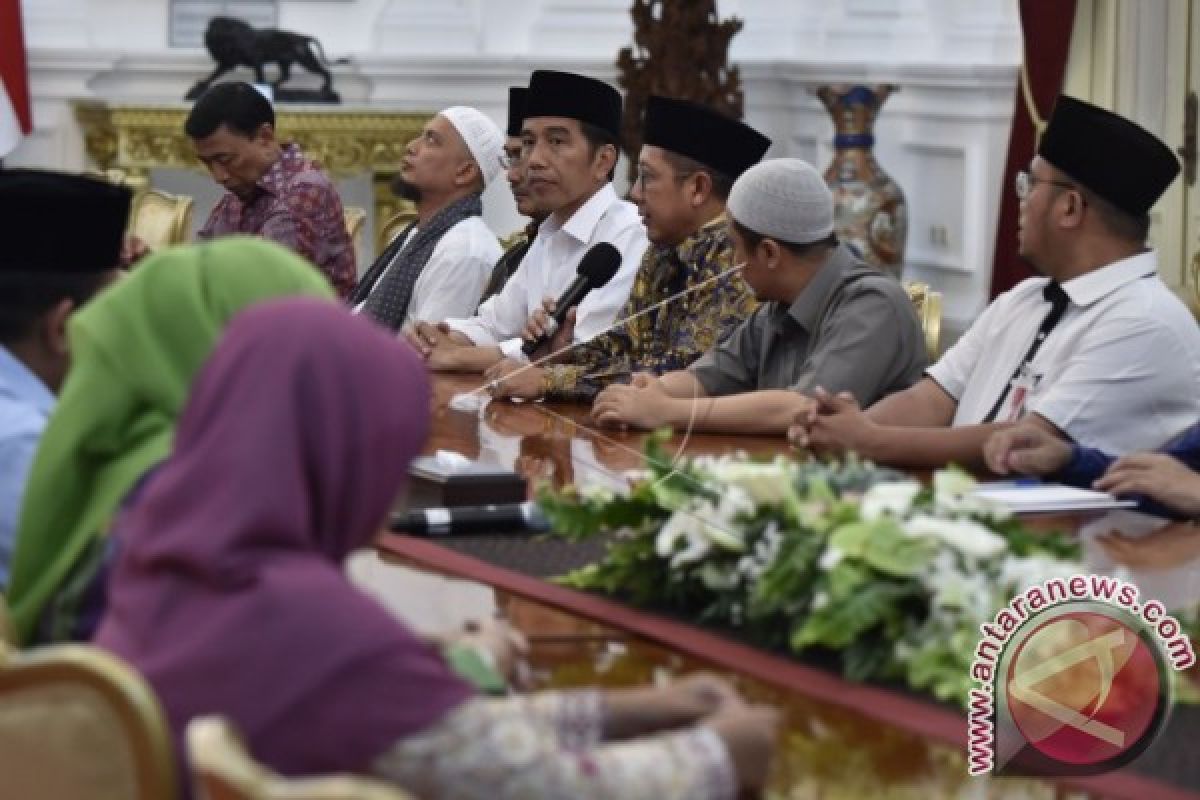 President Calls on Clerics to Help Assure Peaceful Jakarta Election