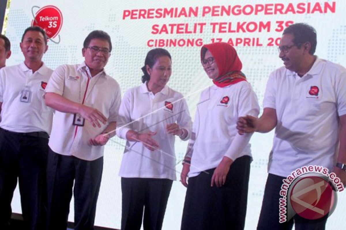 Menteri Rini Bantah BUMN Ambil Porsi UMKM