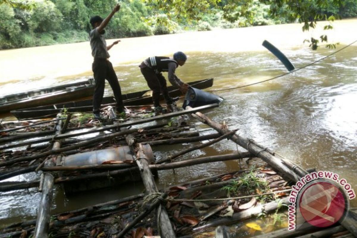 Polsek Bonti Buru PETI di Sungai Sekayam