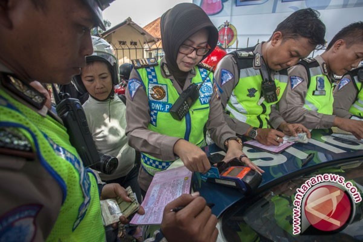 Pemerintah akan berlakukan tilang elektronik