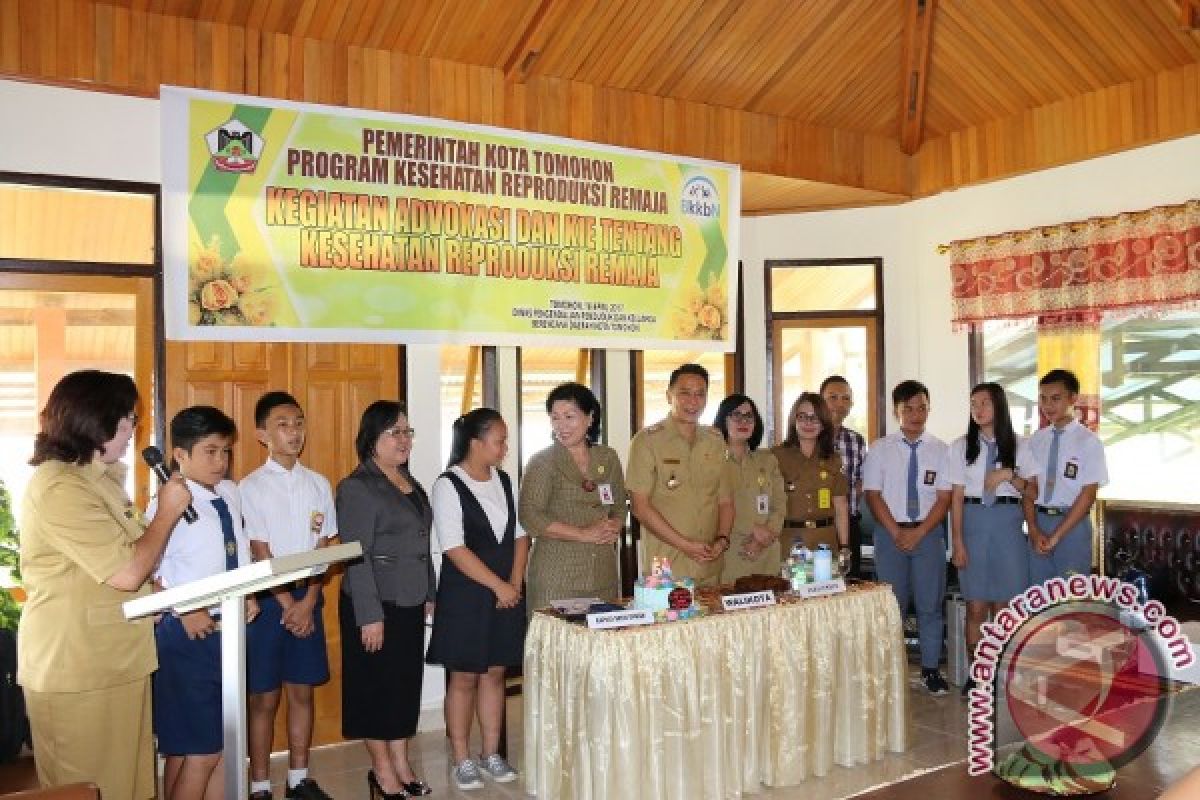 Pemkot Tomohon Edukasi Remaja Kesehatan Reproduksi