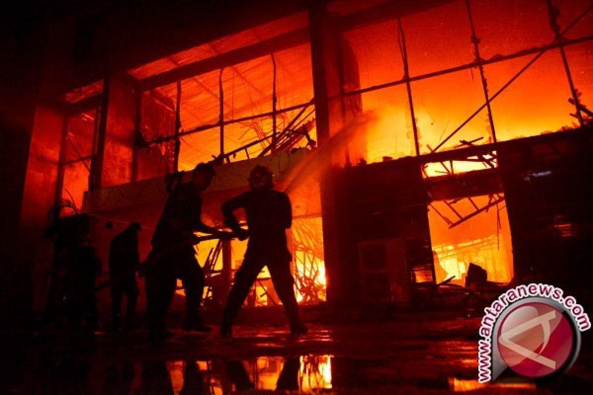Lima puluh unit ruko di Aceh Selatan terbakar